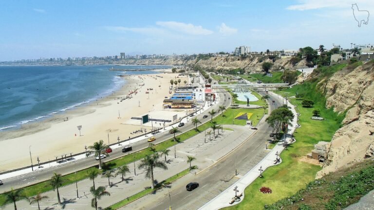 Cuáles son las mejores opciones para llegar por Av Perú a Viña del Mar 2 carretera panamericana av peru paisaje costero