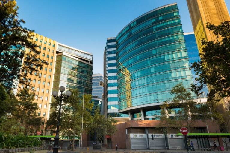 Cuánto cuesta arrendar una oficina en Santiago Centro