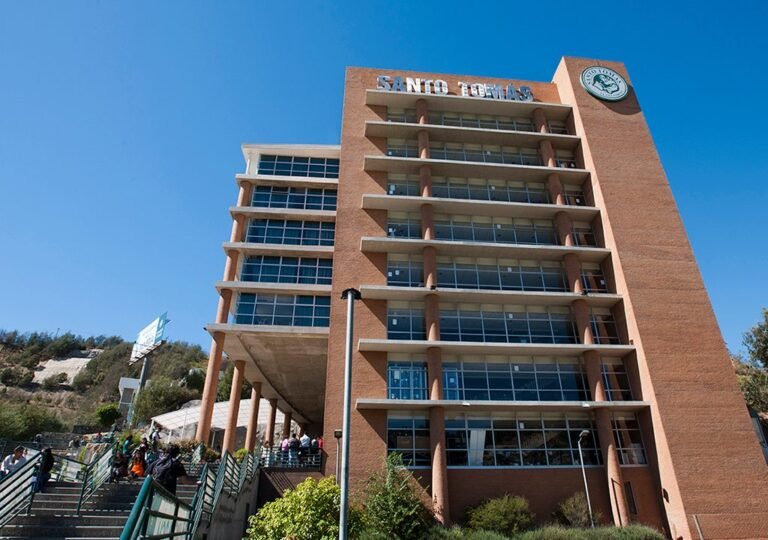 universidad santo tomas vina del mar campus
